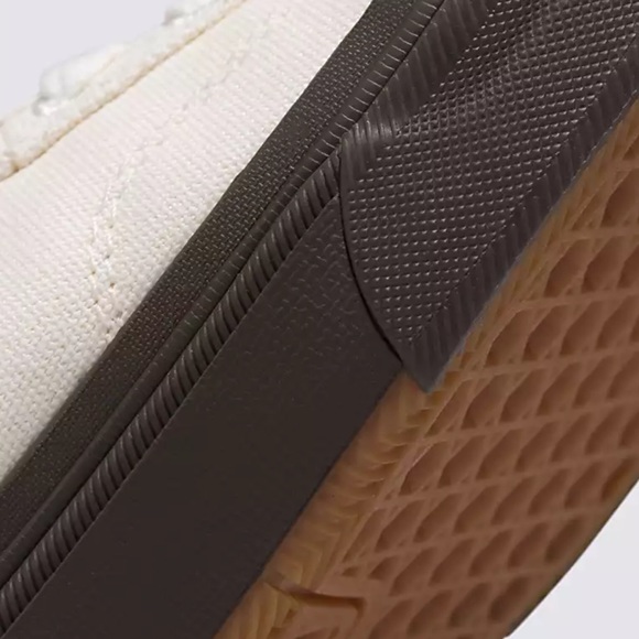 Vans Men’s Crockett High Decon X 
Quasi White
VN0007QVTBD
Sneakers - Picture 6 of 16